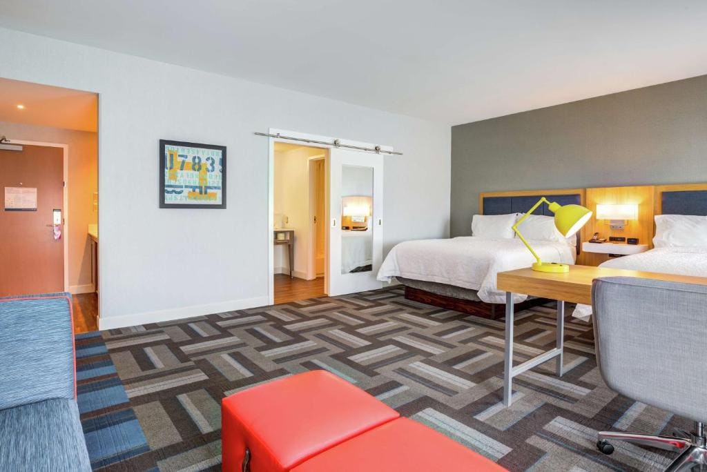Studio Suite with Two Queen Beds - Non-Smoking room - Image 2