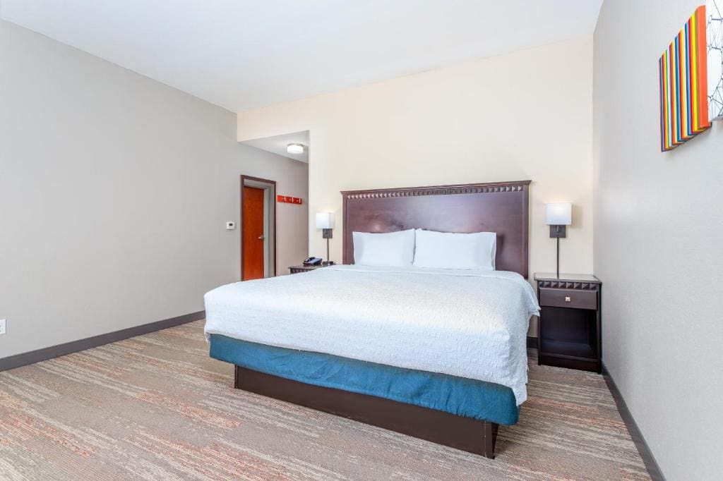 King Room - Non-Smoking room - Image 1