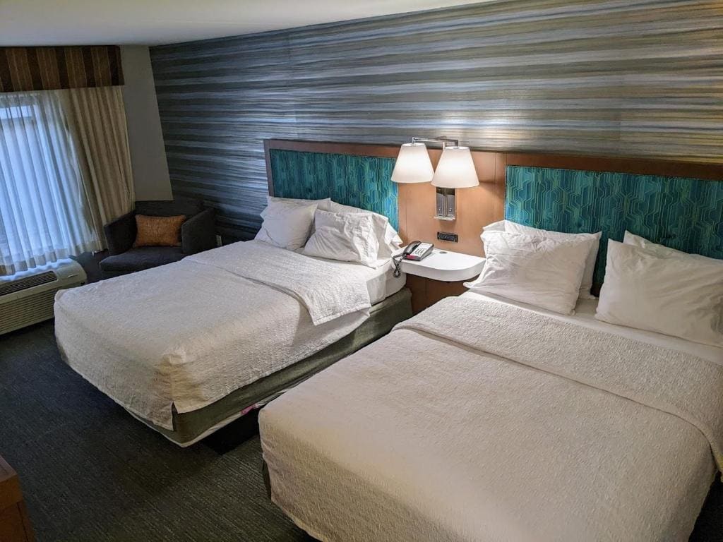 Queen Room with Microwave and Refrigerator - Non-Smoking room - Image 1