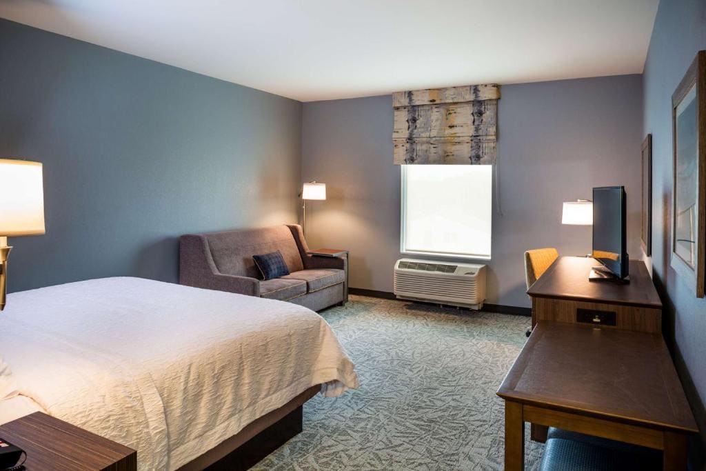 King Room - Non-Smoking room - Image 1
