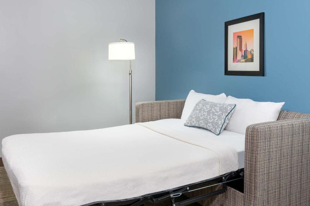 King Studio with Sofa Bed - Non-Smoking room - Image 1