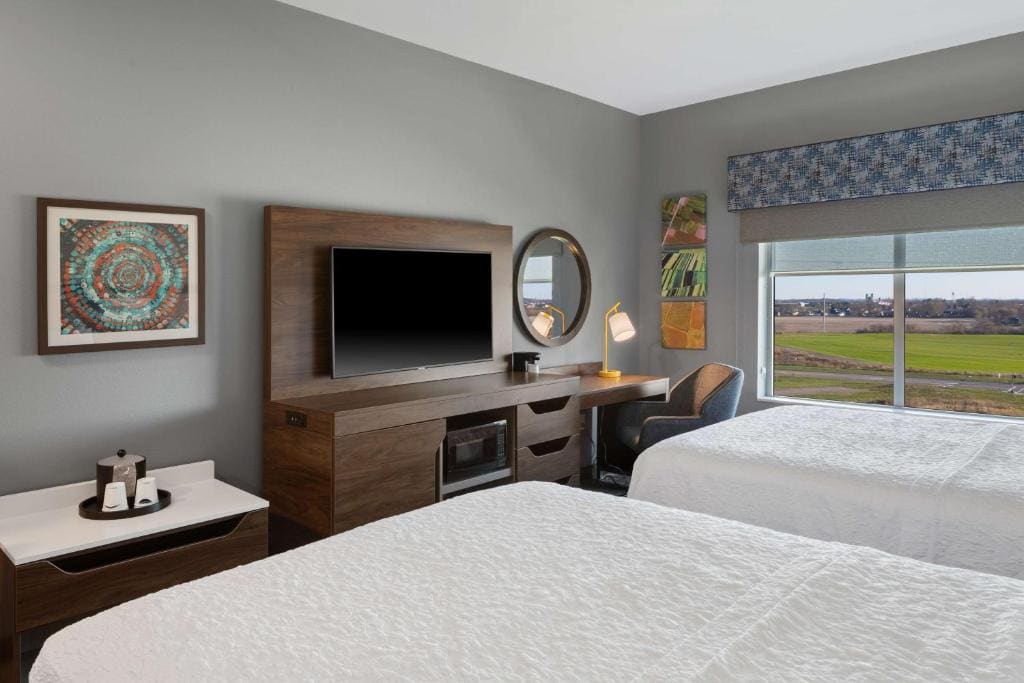 Queen Room with Two Queen Beds room - Image 1