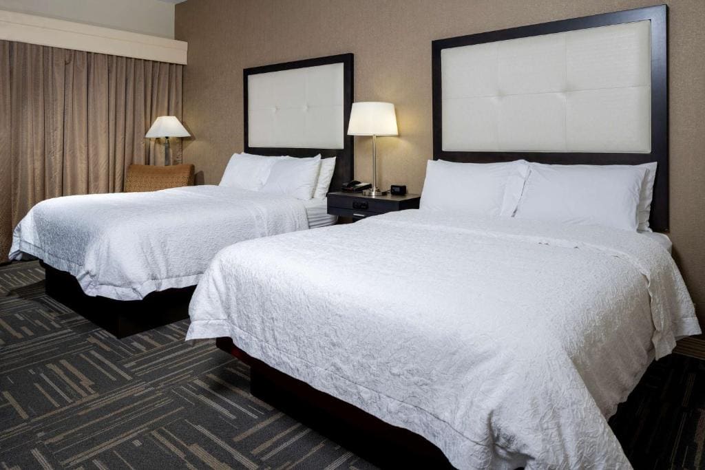 Room with Two Queen Beds - Non-Smoking room - Image 1