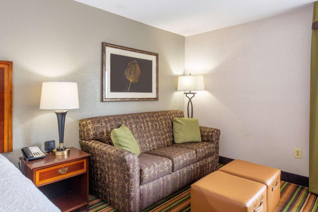 King Room with Sofa Bed and Study - Non-Smoking room - Image 1