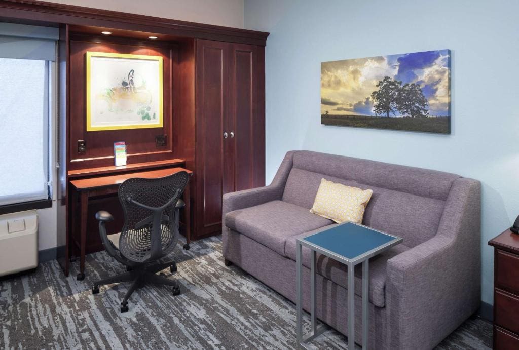 King Room with Sofa Bed and Study - Non-Smoking room - Image 2