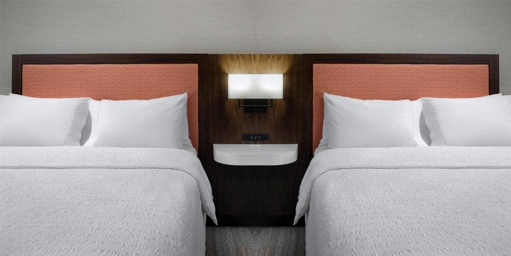 Double Room with Two Double Beds - Non-Smoking room - Image 3