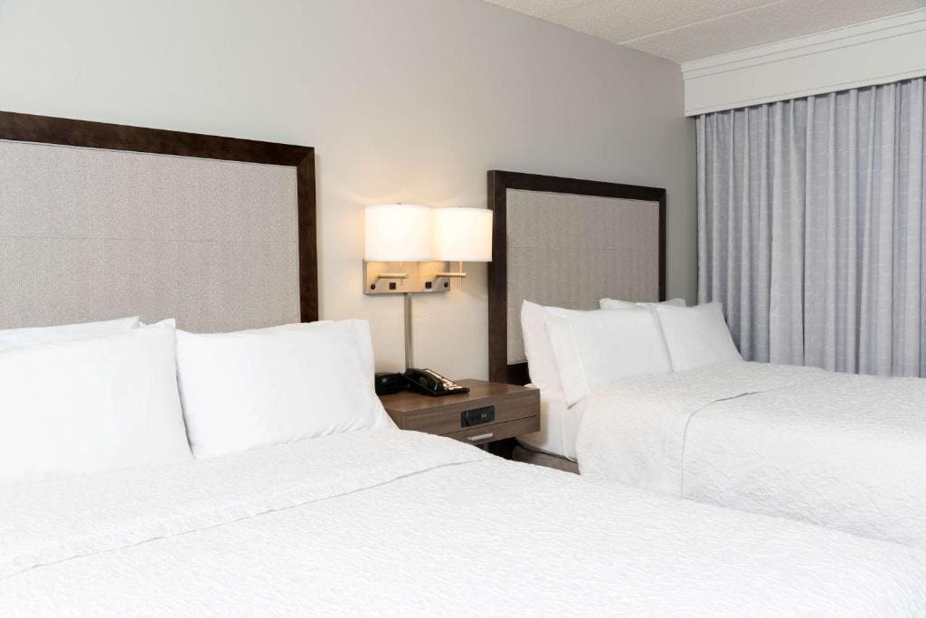 Double Room with Two Double Beds - Non-Smoking room - Image 1