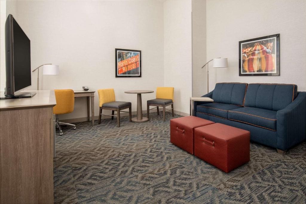 Tower King Room with Sofa Bed - Non-Smoking room - Image 3