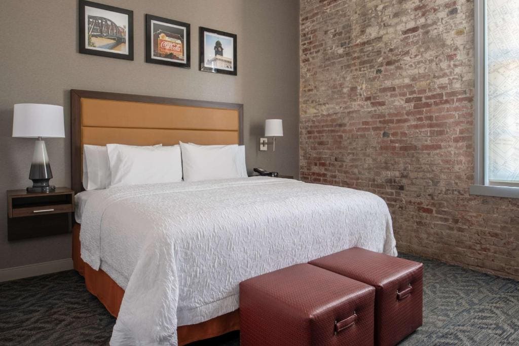 Tower King Room with Sofa Bed - Non-Smoking room - Image 1