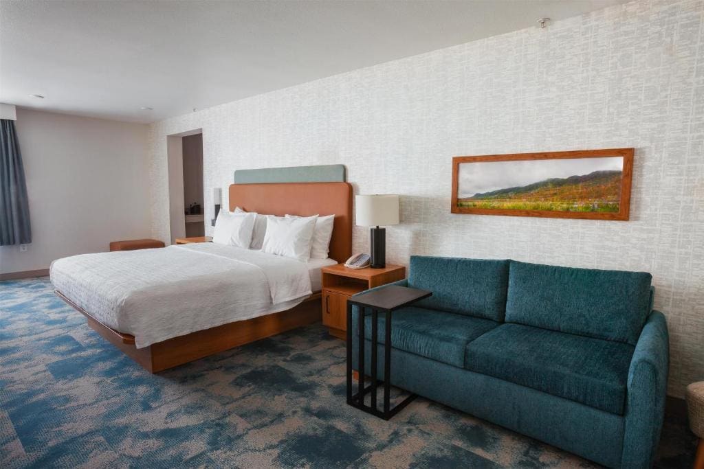 Standard King Room room - Image 1