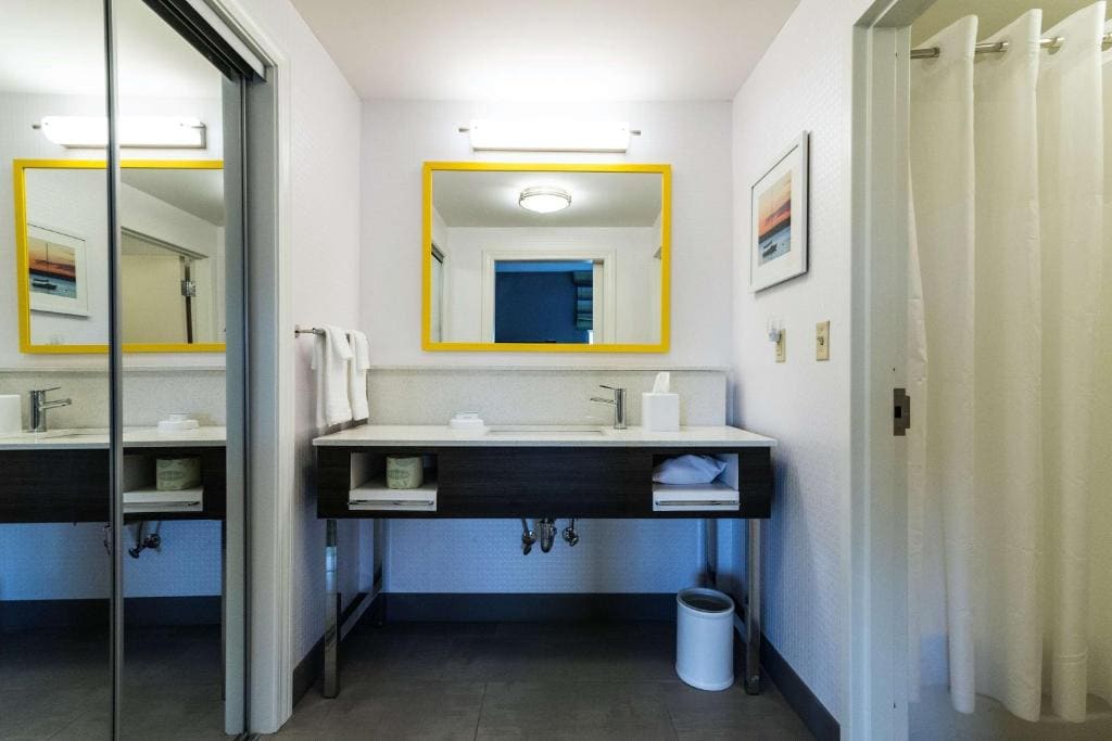 King Studio Suite - Non Smoking room - Image 3