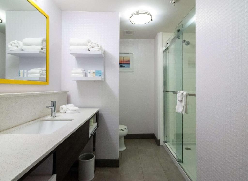 King Room - Non-Smoking room - Image 1