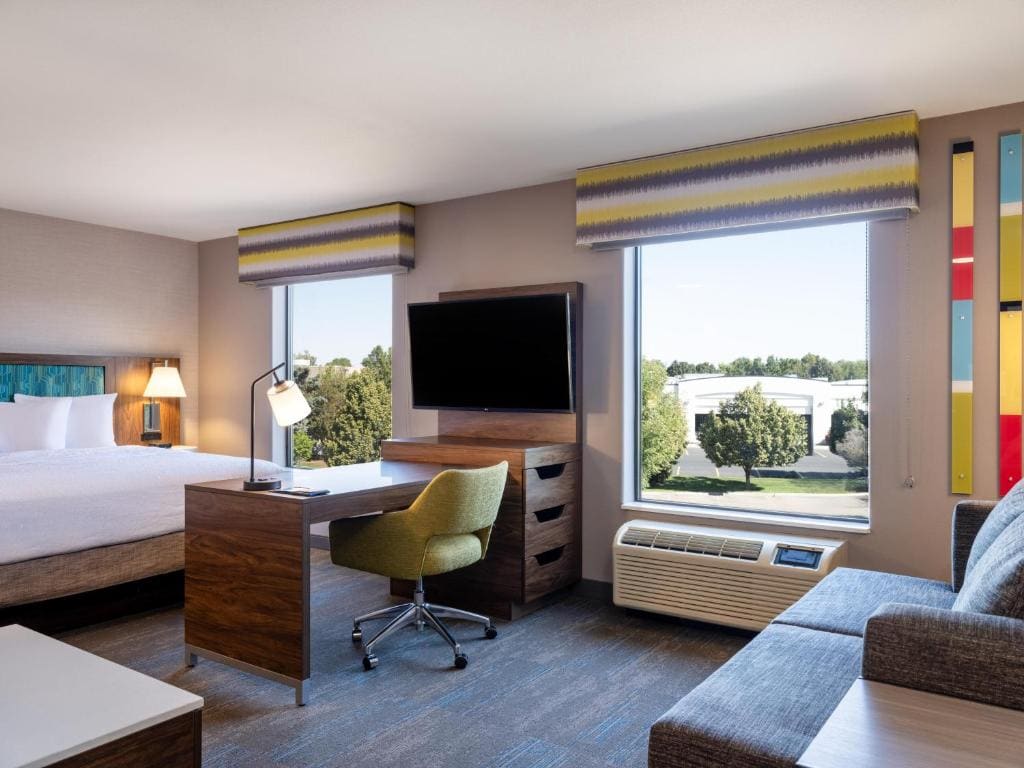 King Studio Suite - Non-Smoking room - Image 1