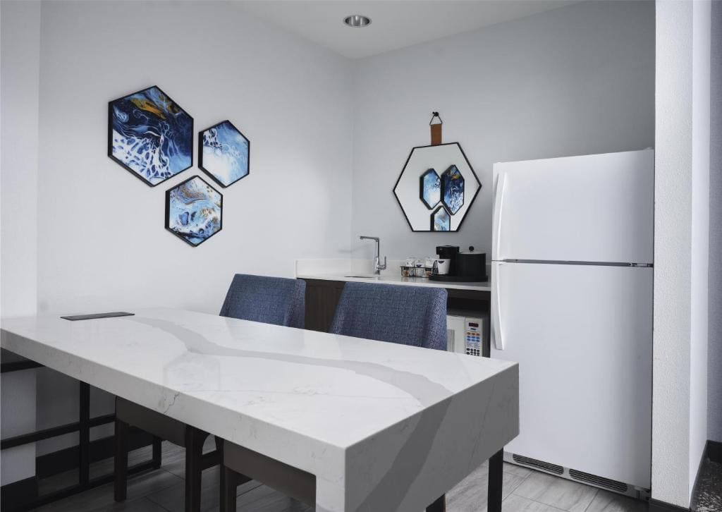 Family Suite - Non-Smoking room - Image 3