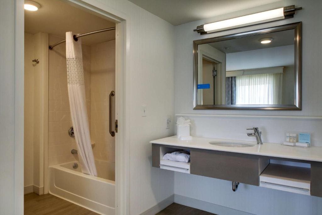 King Studio Suite room - Image 2