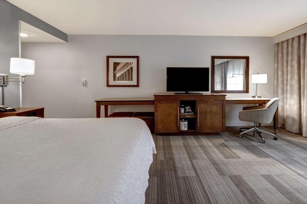 King Room with Sofa Bed room - Image 3