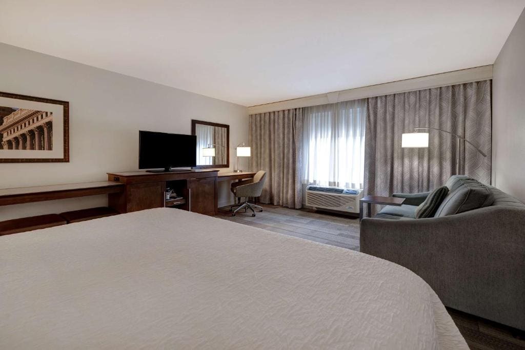 King Room with Sofa Bed room - Image 2