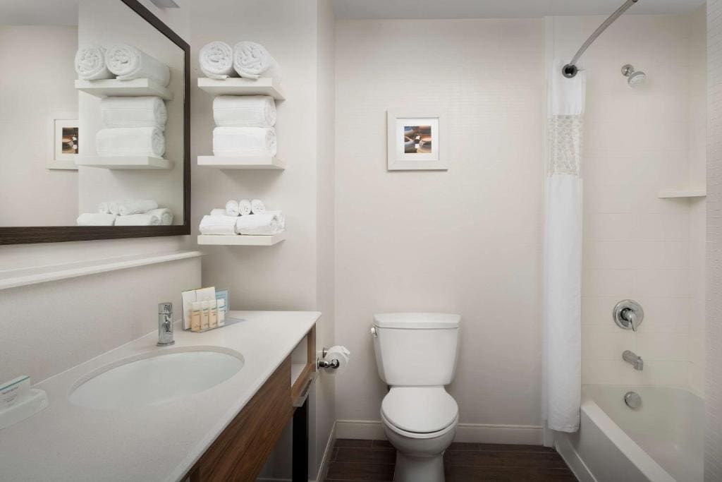 King Studio Suite - Non Smoking room - Image 2