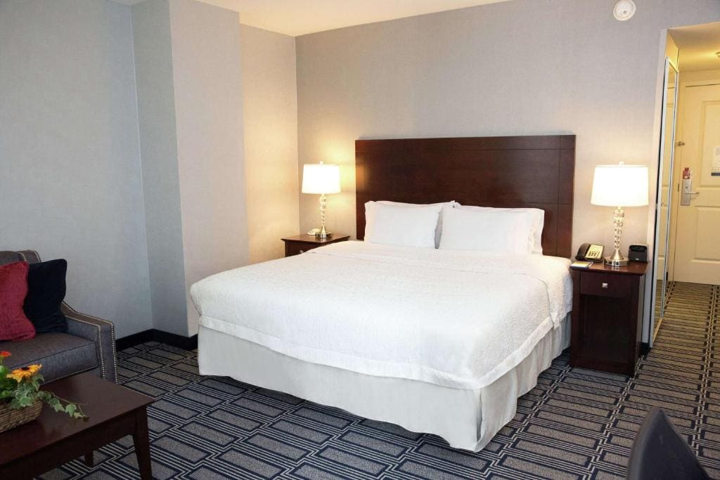 King Room with Sofa Bed and Study - Non-Smoking room - Image 1