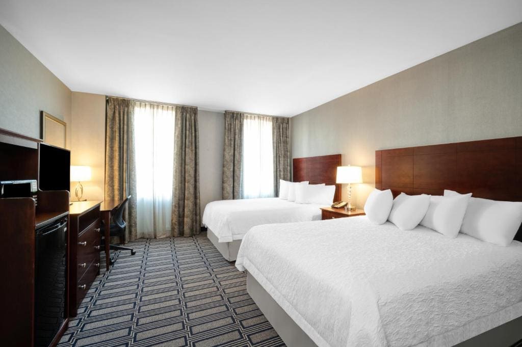 Room with Two Queen Beds - Non-Smoking room - Image 1