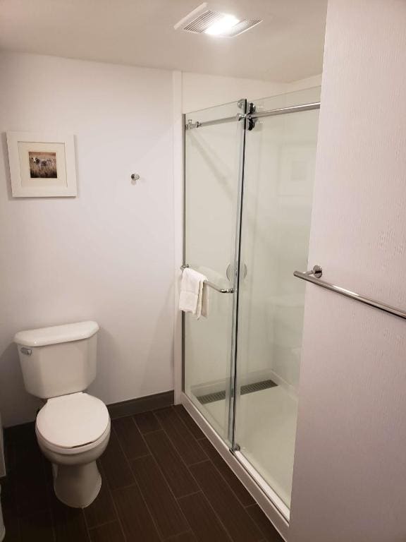 King Room with Shower - Non-Smoking room - Image 2