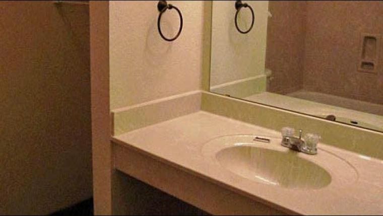 King Room - Non-Smoking room - Image 2