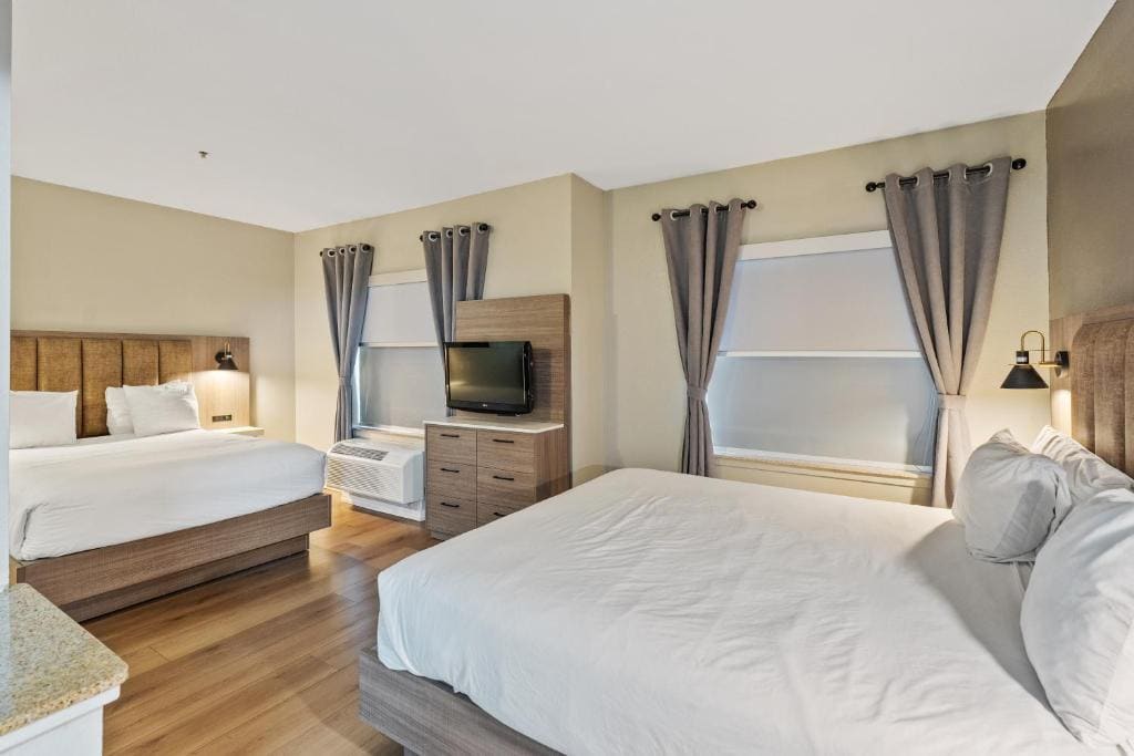 Deluxe Suite room - Image 2