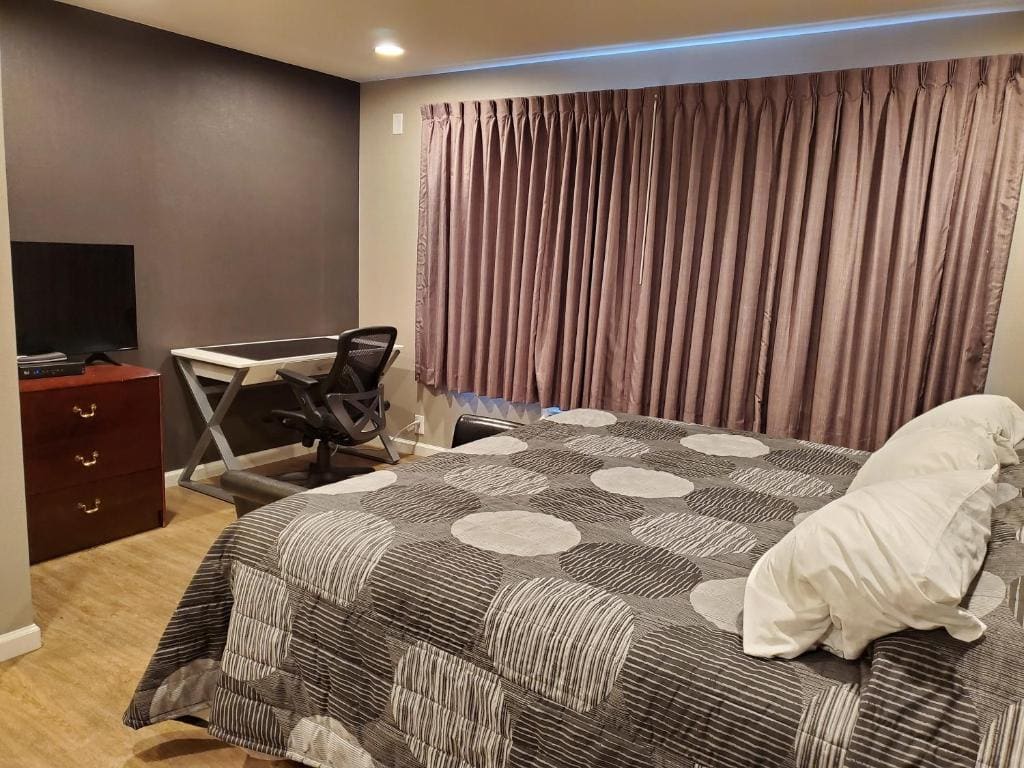 King Room with Kitchen room - Image 3