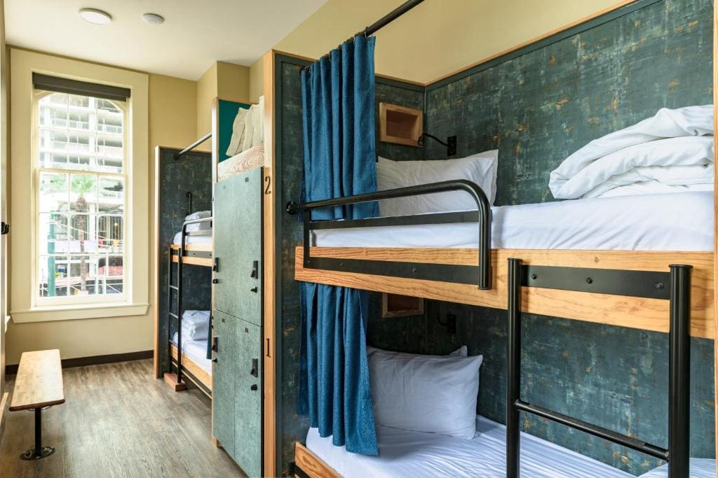 Bed in Men's 4-Bed Dormitory room - Image 3