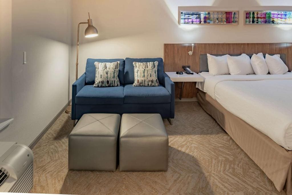 King Room with Sofa Bed room - Image 1
