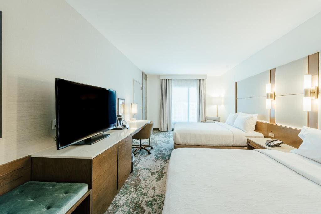 Premium Queen Room with Two Queen Beds room - Image 3