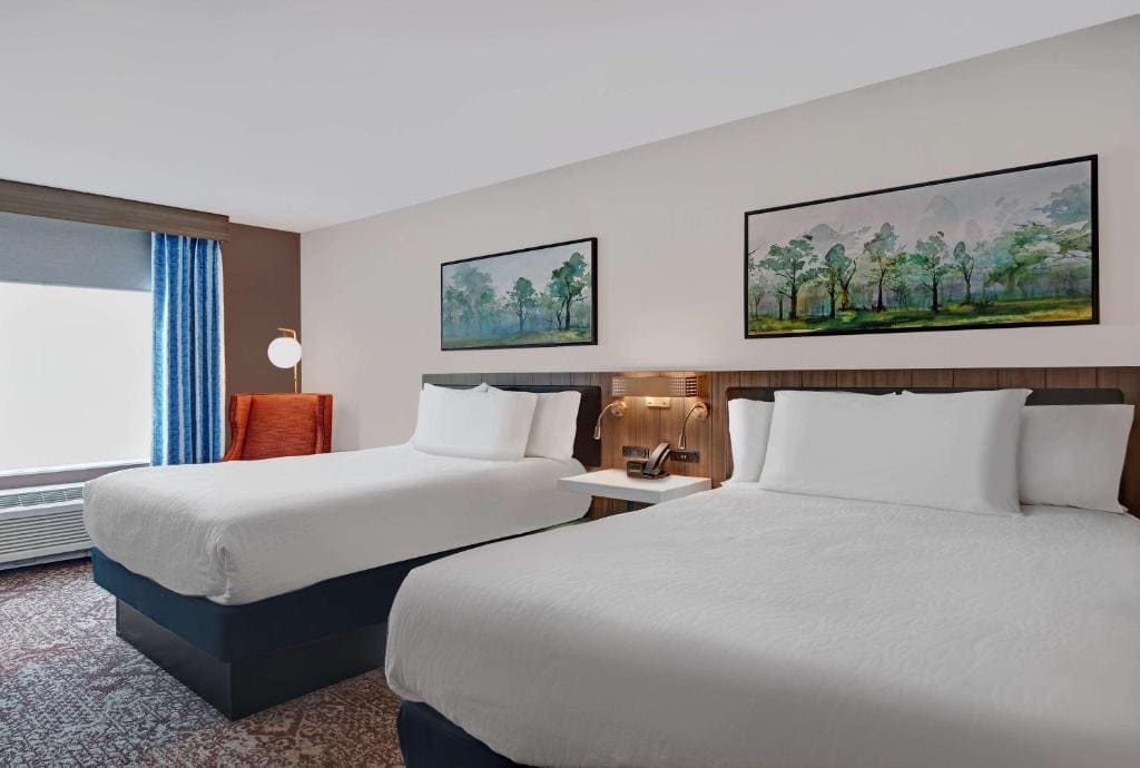 Queen Room with Two Queen Beds room - Image 1