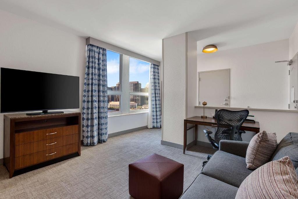 King Room with City View room - Image 2