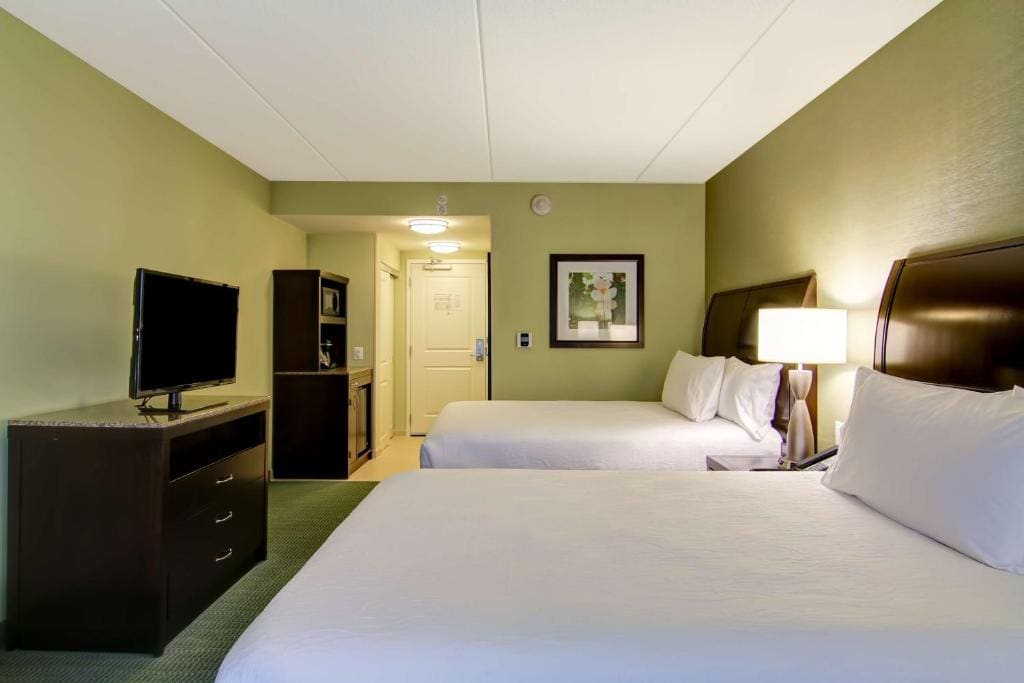 Queen Room with Two Queen Beds room - Image 1