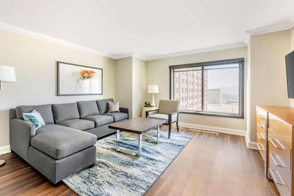One-Bedroom King Suite with Sofa Bed room - Image 2
