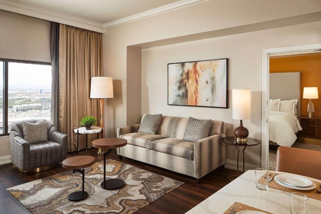 Two Bedroom Suite with Two King Beds and Sofabed room - Image 1