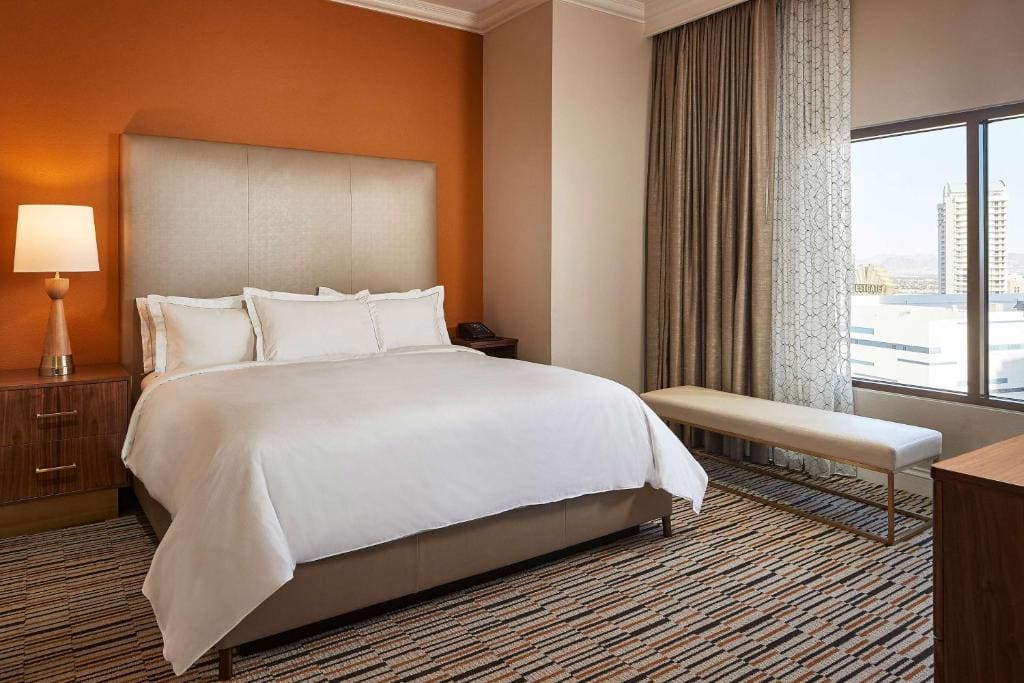 Two-Bedroom Suite with Sofa Bed and Kitchen room - Image 1