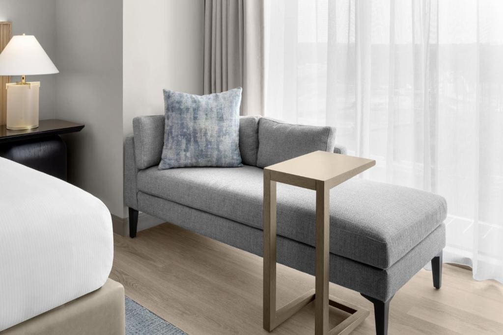 King Room with Chaise room - Image 3