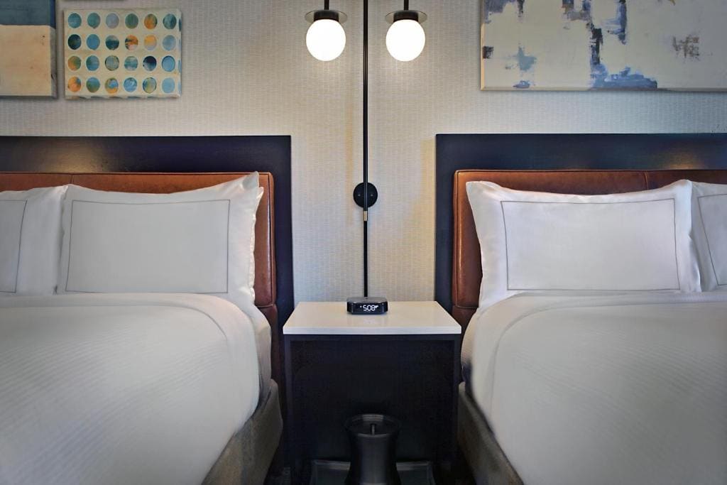 Deluxe Double Room with Bath Tub - Hearing Disability Access room - Image 1