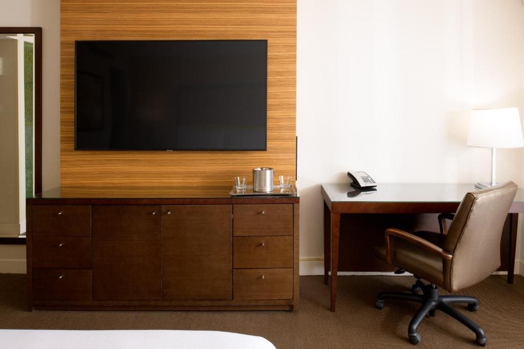 King Room with City View room - Image 1