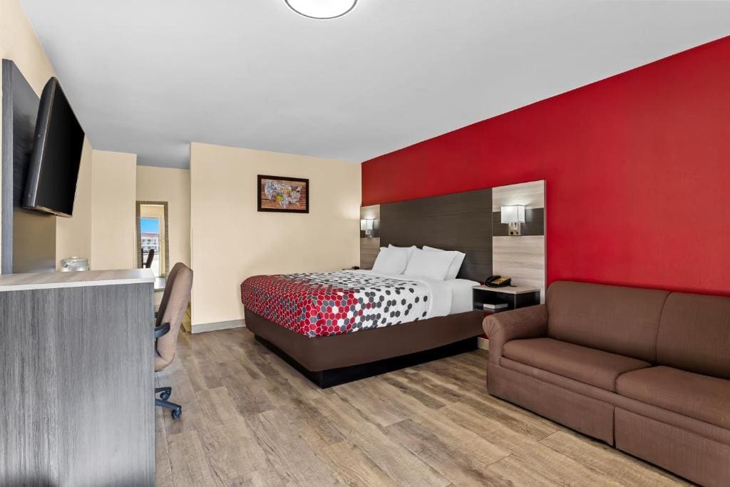 King Suite - Non Smoking room - Image 1