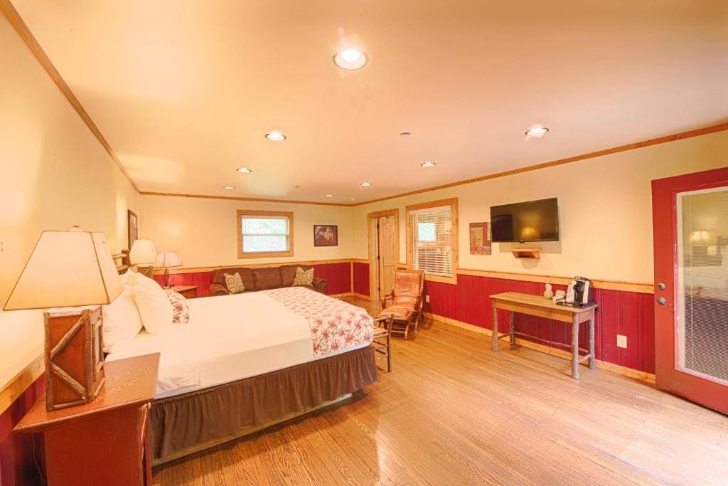 Chilhowee Cabin 2 room - Image 1