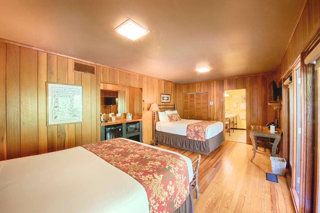 Deluxe King Room room - Image 2
