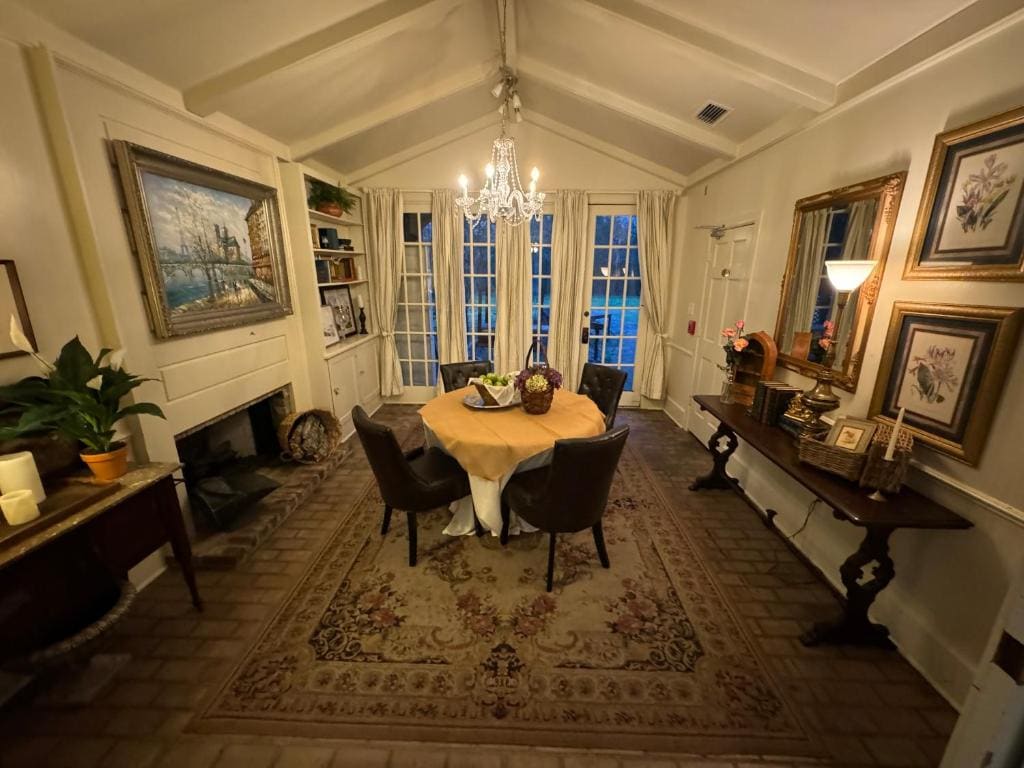Deluxe King Studio room - Image 2