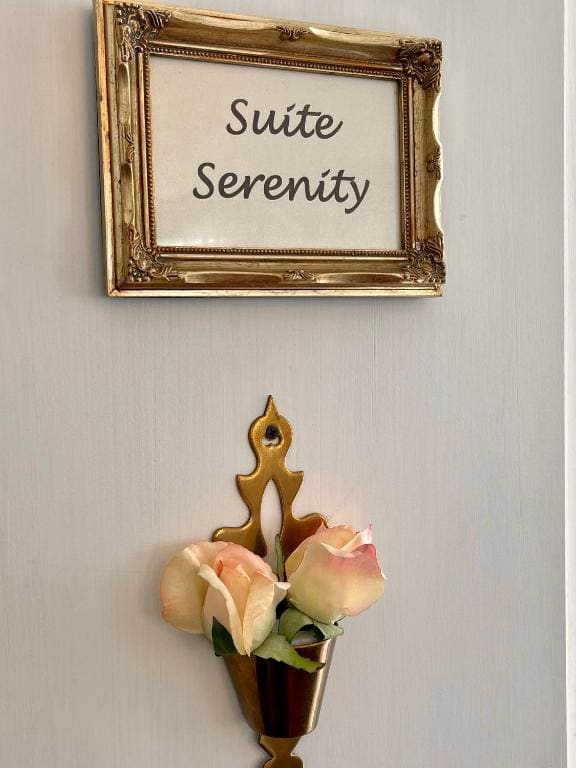 King Suite room - Image 2