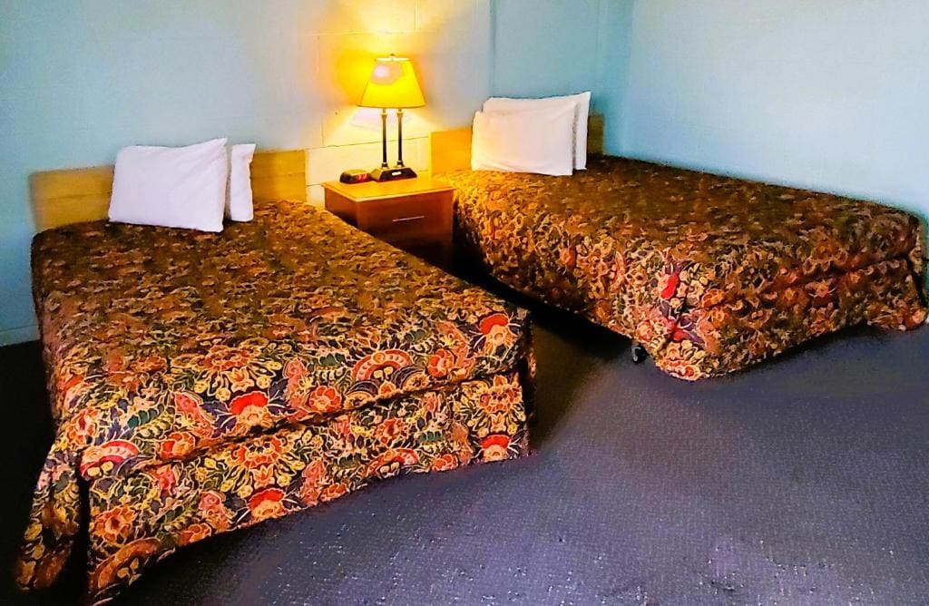 Deluxe Double Room with Bath room - Image 1