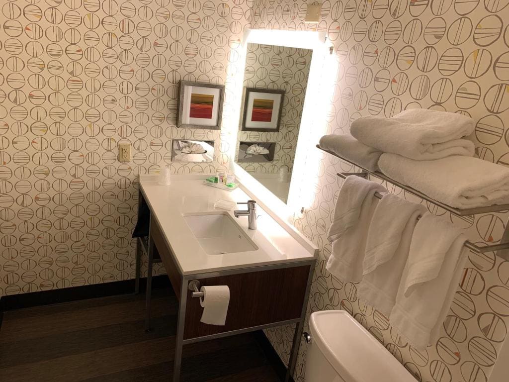 Standard King Room room - Image 1