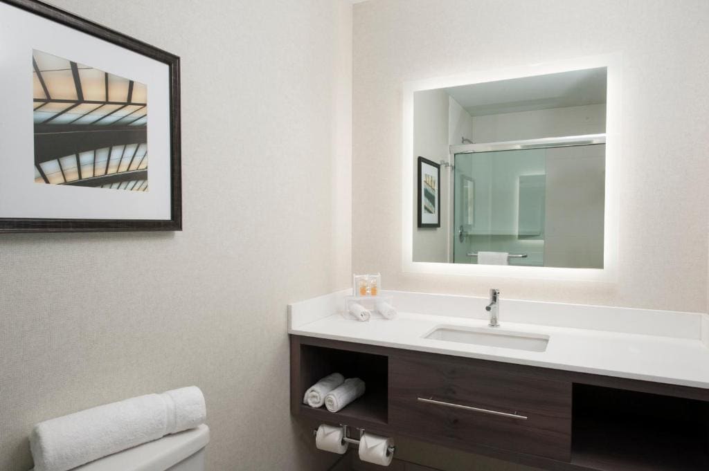 Standard King Room room - Image 2