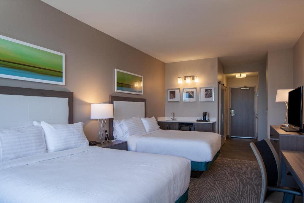 Studio Suite with Two Queen Beds room - Image 1