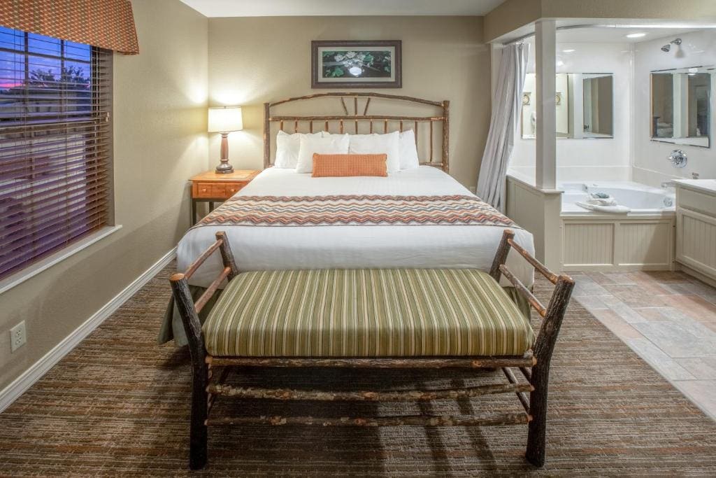 Two-Bedroom Villa room - Image 2
